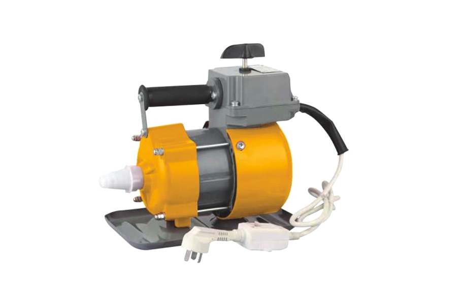 Vibrator rusesc pentru beton Vibrator rusesc pentru beton